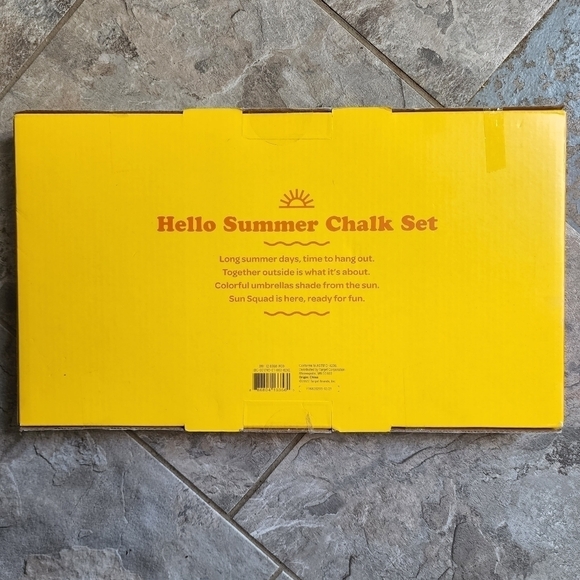NIB Sun Squad 22 Piece Hello Summer Chalk Set Sidewalk Chalkboard Fun Gift New - Picture 2 of 7